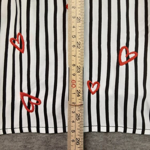 Jane Delancey Collared Top Size MED Long Sleeve Hearts Love 100% Rayon Button Up - Picture 6 of 8